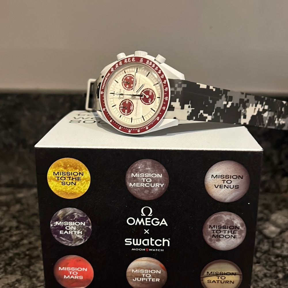 Omega x Swatch “Mission to Pluto” Watch including all packaging, papers and band